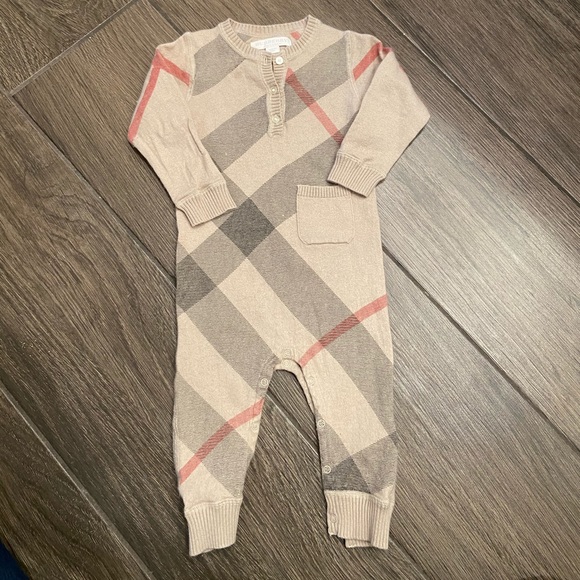 Burberry romper